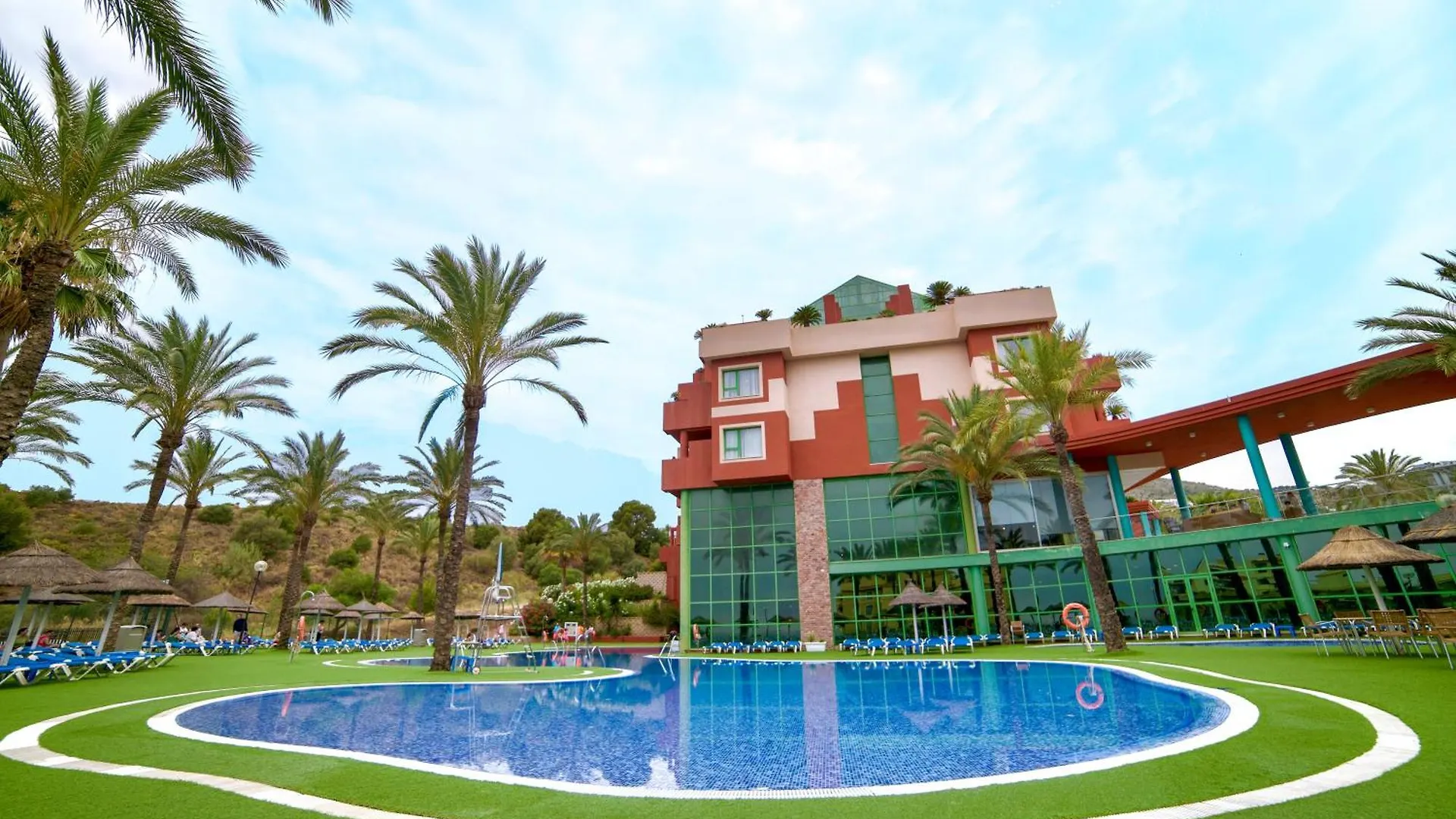 **** Отель Holiday World Riwo Hotel. Бенальмадена Испания