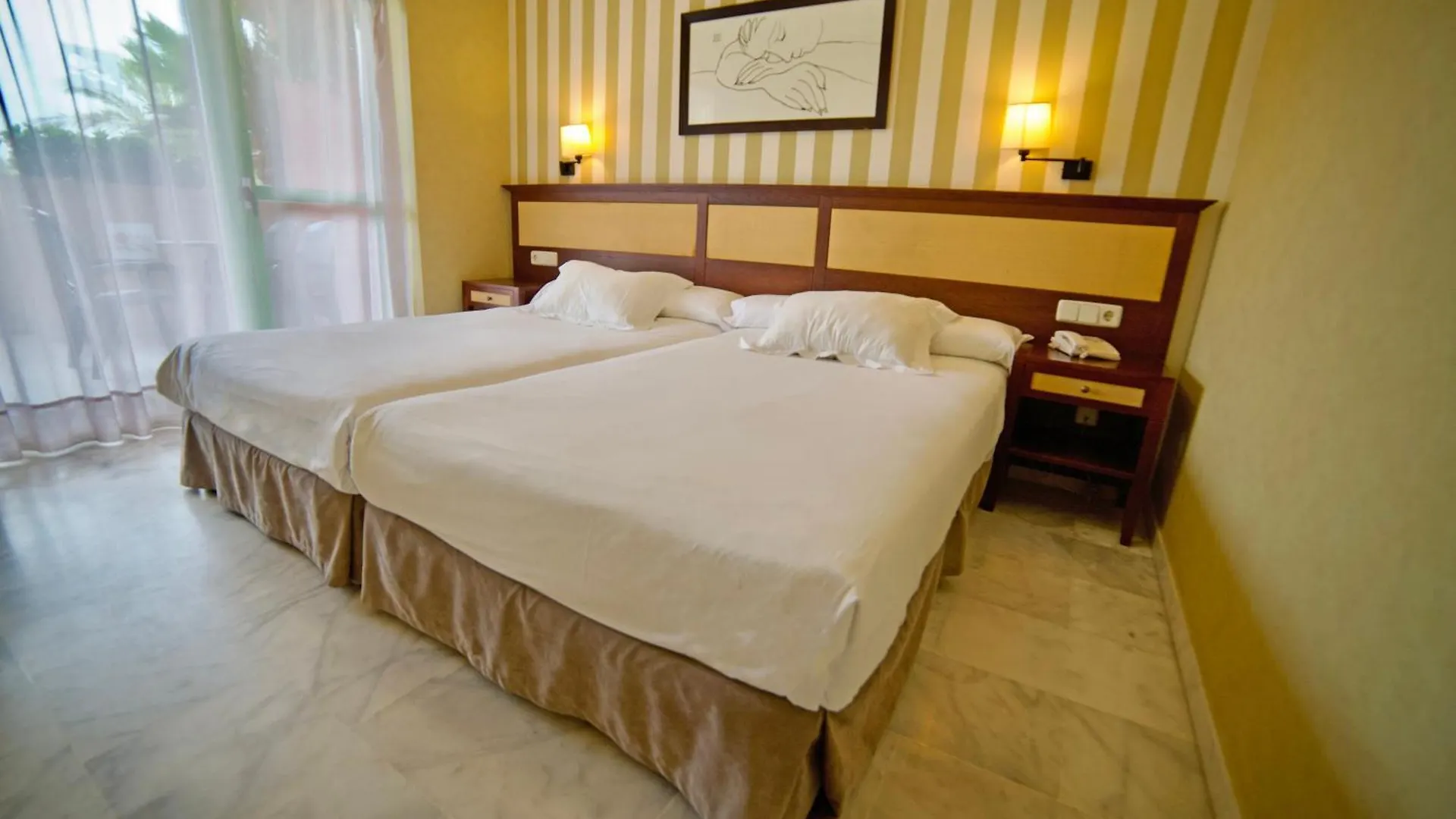 Hotel Holiday World Riwo Hotel. Benalmadena